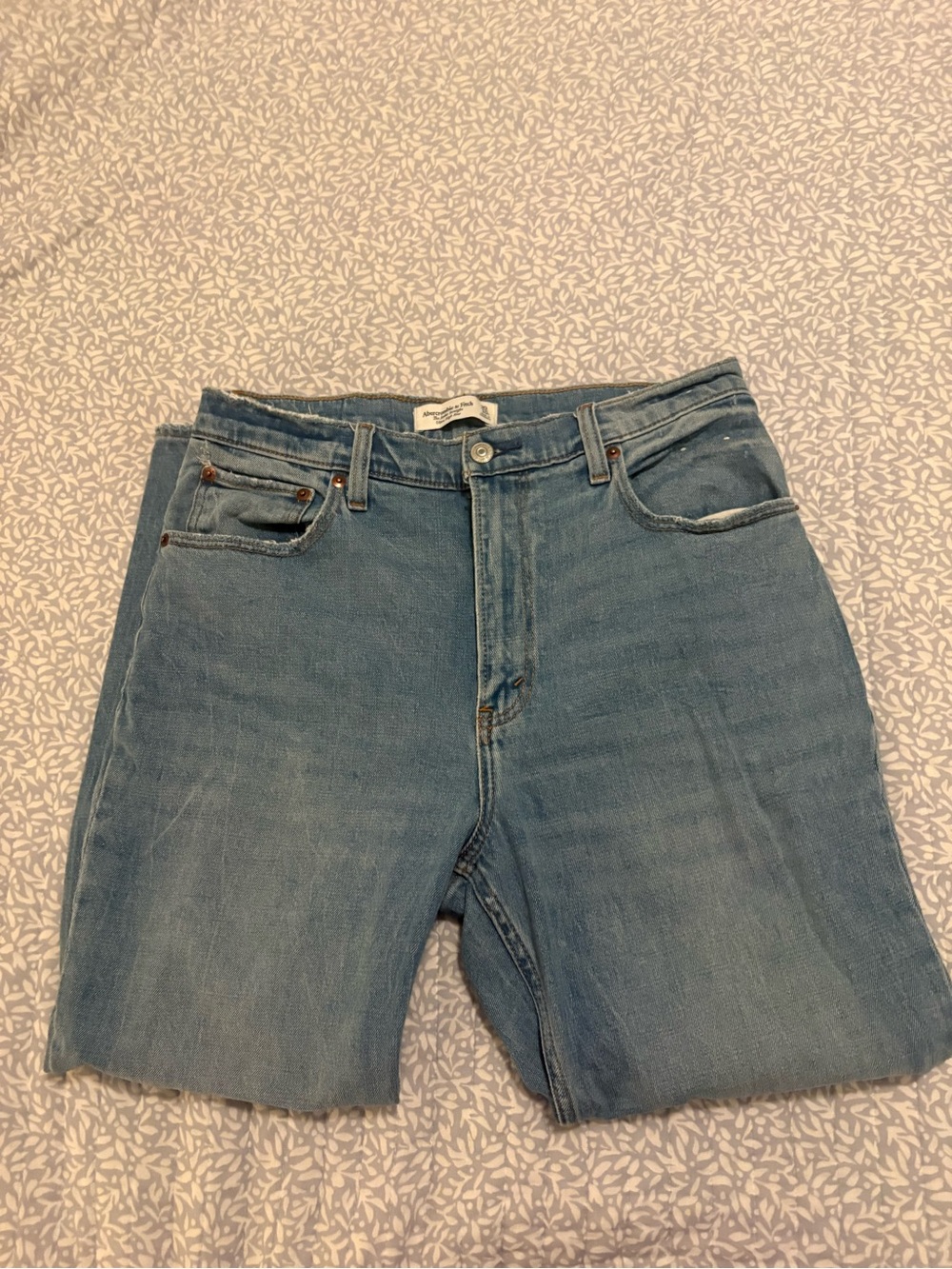 Abercrombie Ankle Straight Ultra High rise size 10s